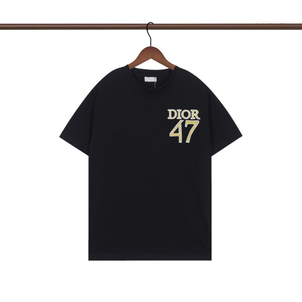 ⁦חולצה קצרה של דיור⁩ – תמונה ⁦2⁩