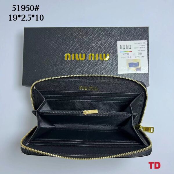 ⁦ארנק של מיו מיו⁩ – תמונה ⁦6⁩