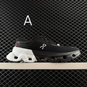 נעליים של און קלאוד Cloudflyer 5